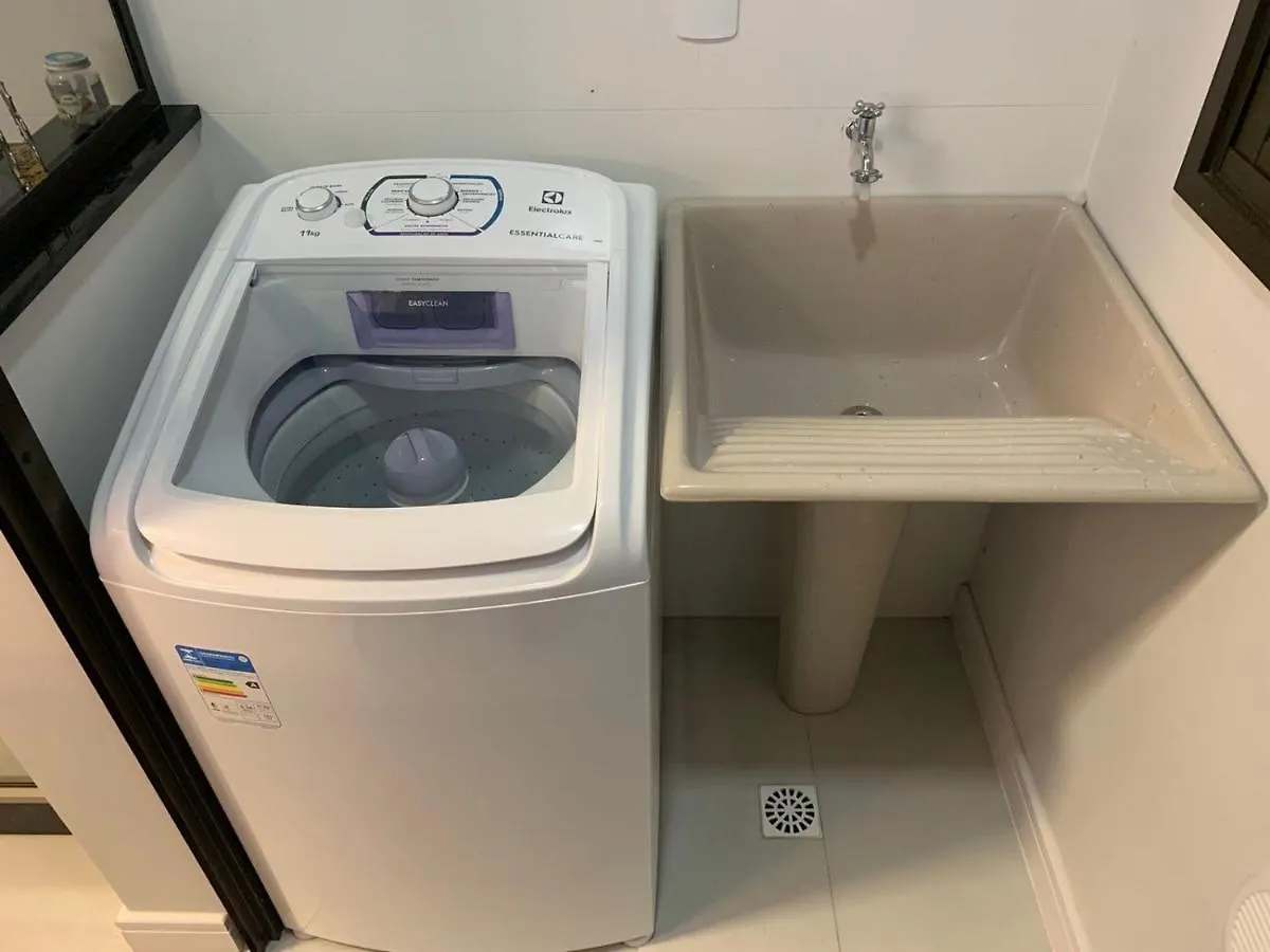 Elegante Apartamento No Centro De Bombinhas, 200M Da Praia 0*, Бомбиньяс